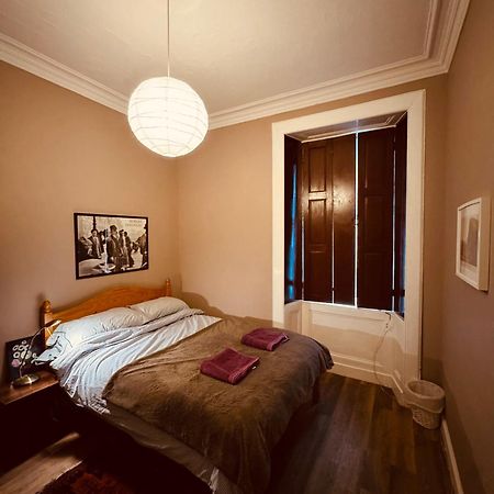 Central Room In Historic Tenement Shared Apartment Near Old Town Эдинбург Экстерьер фото